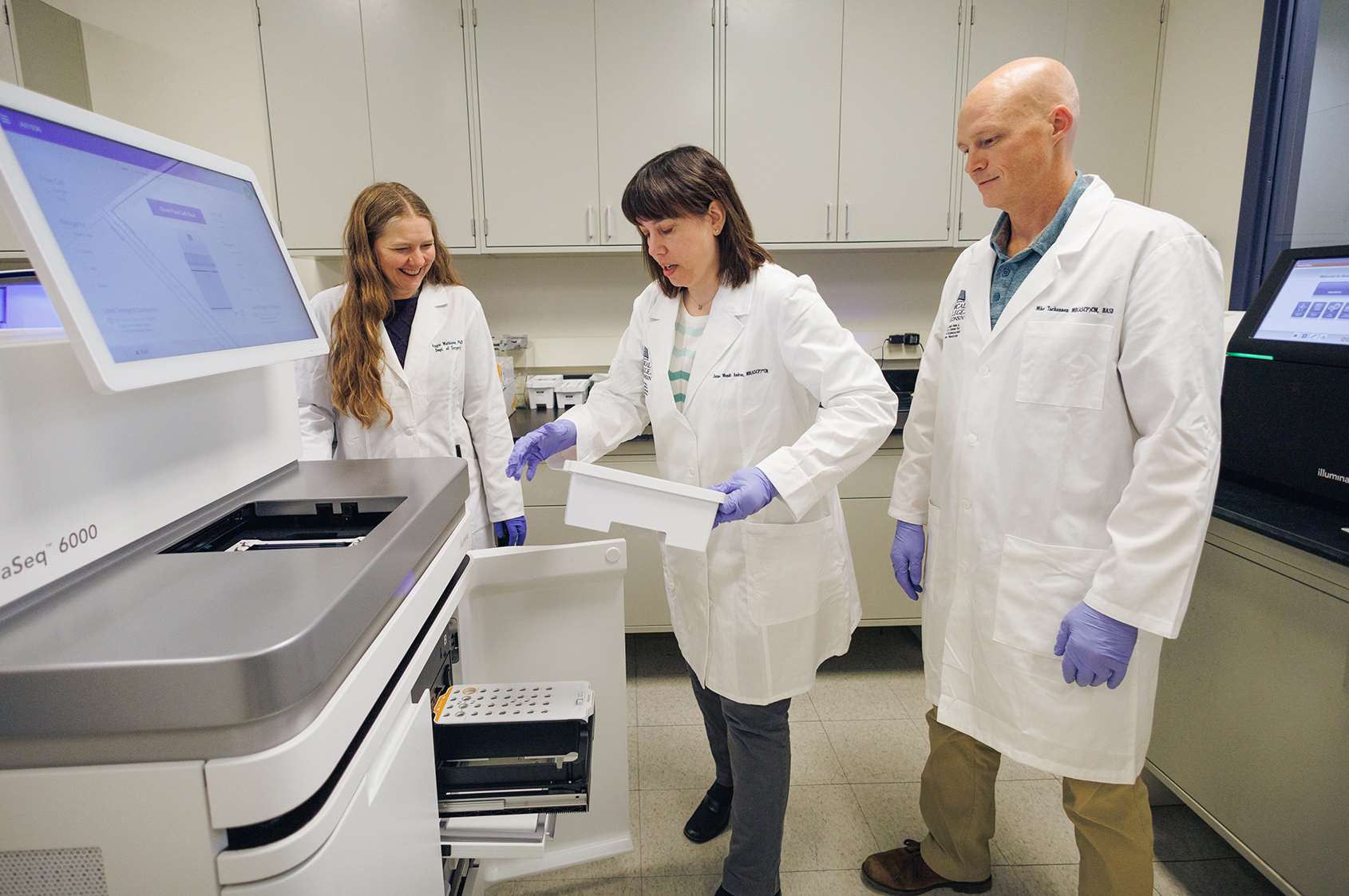 Loading flowcells for sequencing with the Illumina NovaSeq