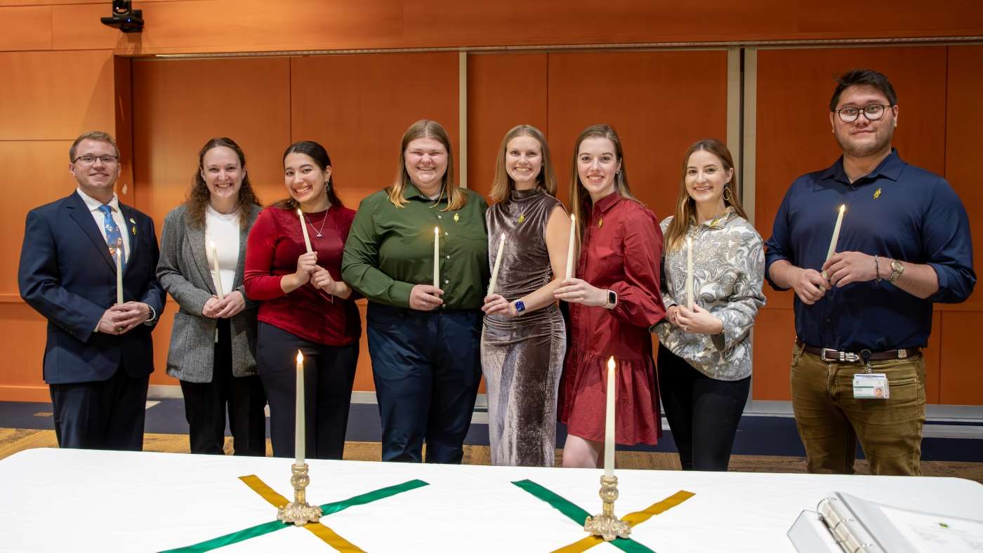 Eight students initiated into pharmacy leadership society Phi Lambda Sigma