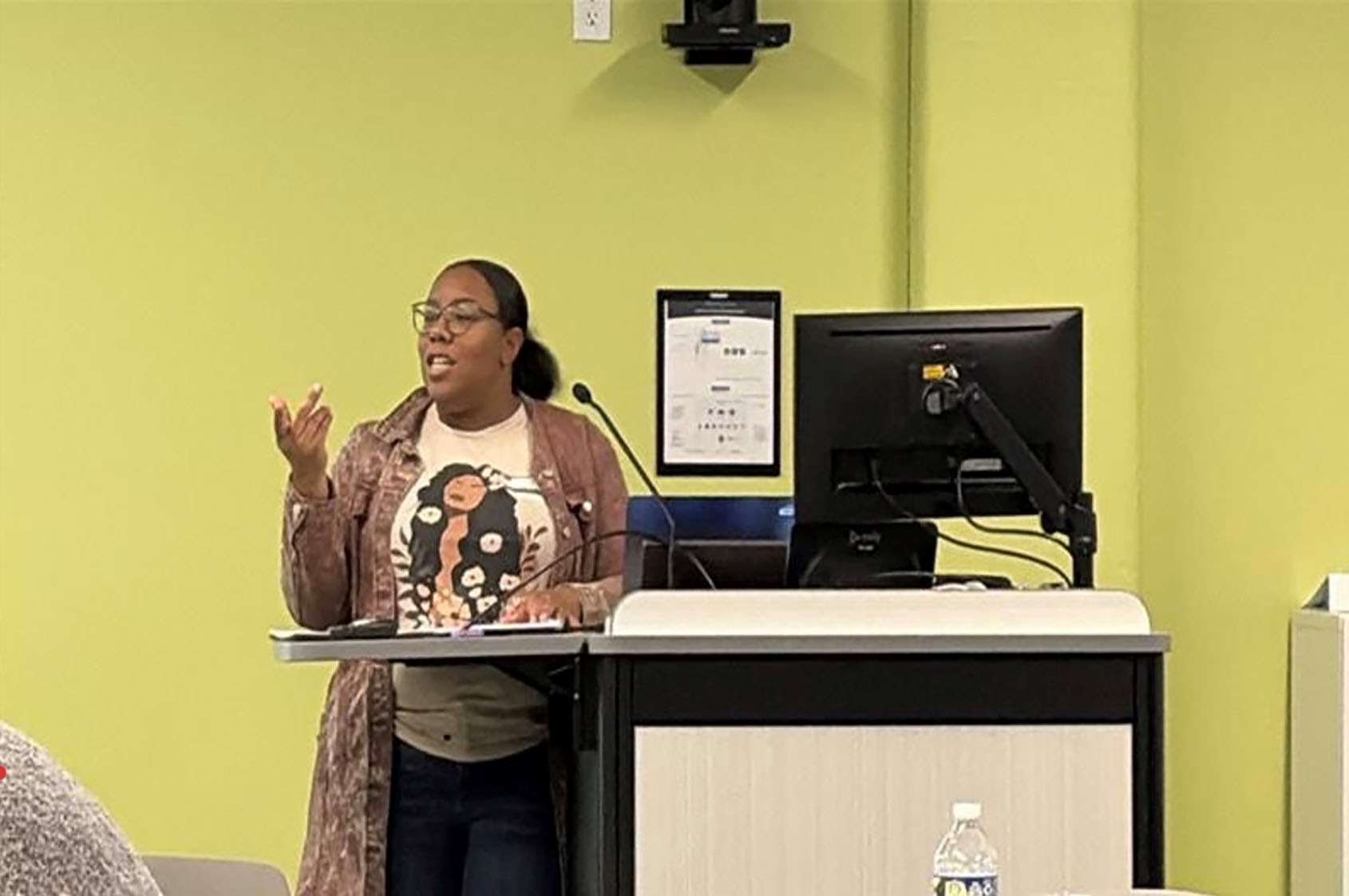 Latice Presenting