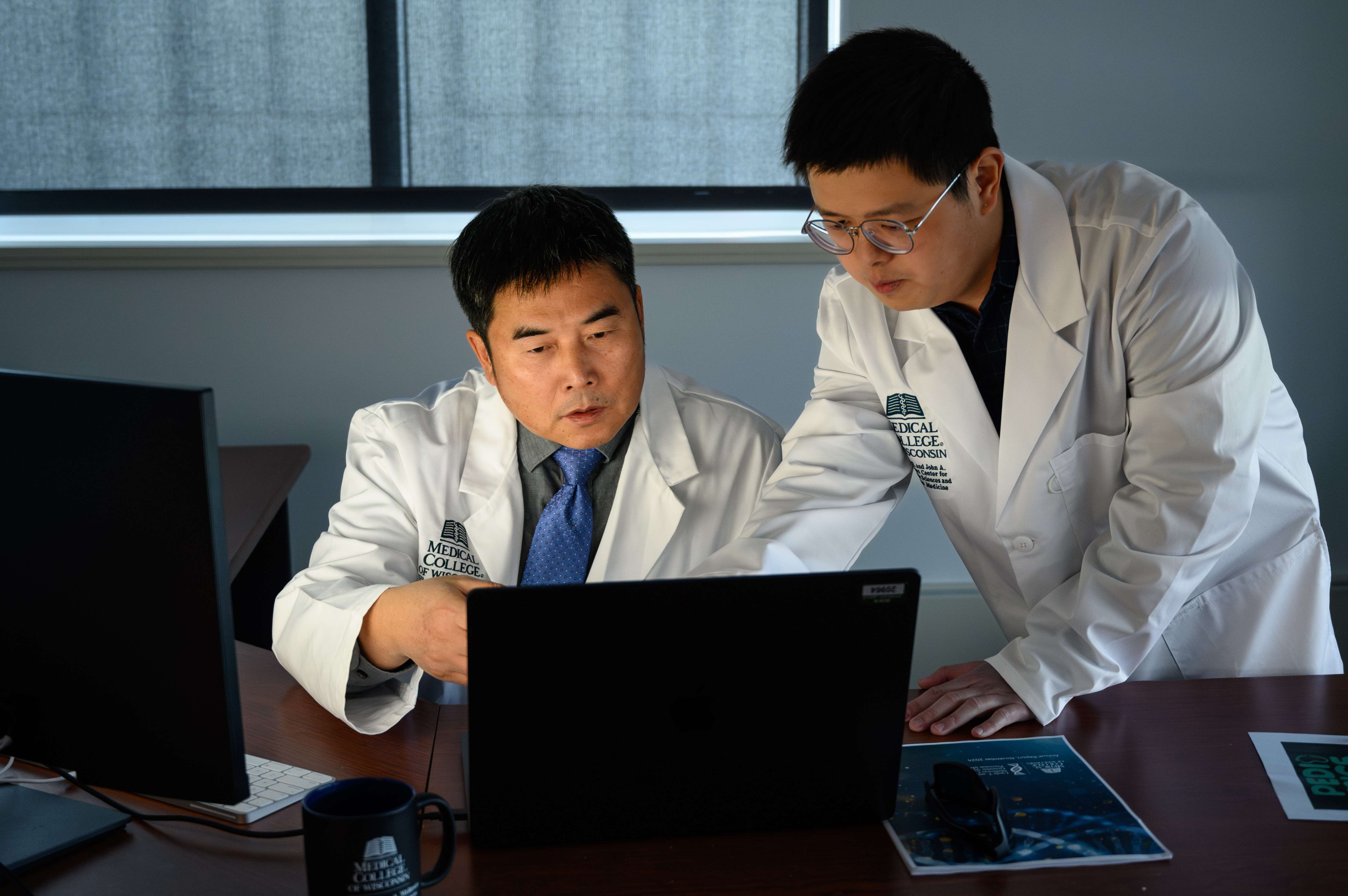 Gai_Wu Teaching moment_Image Gallery