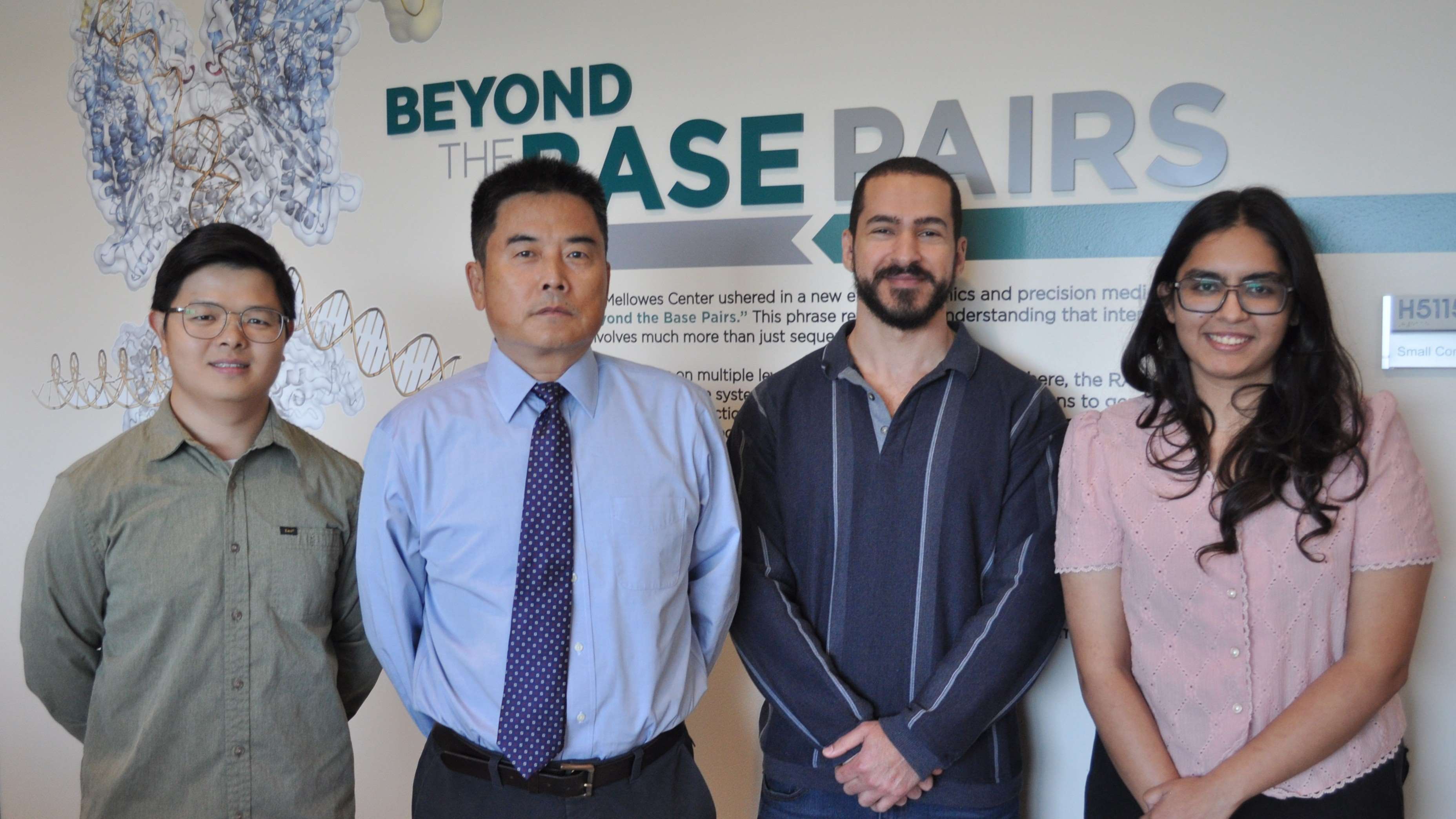 BI_team2025B_split_text_Image