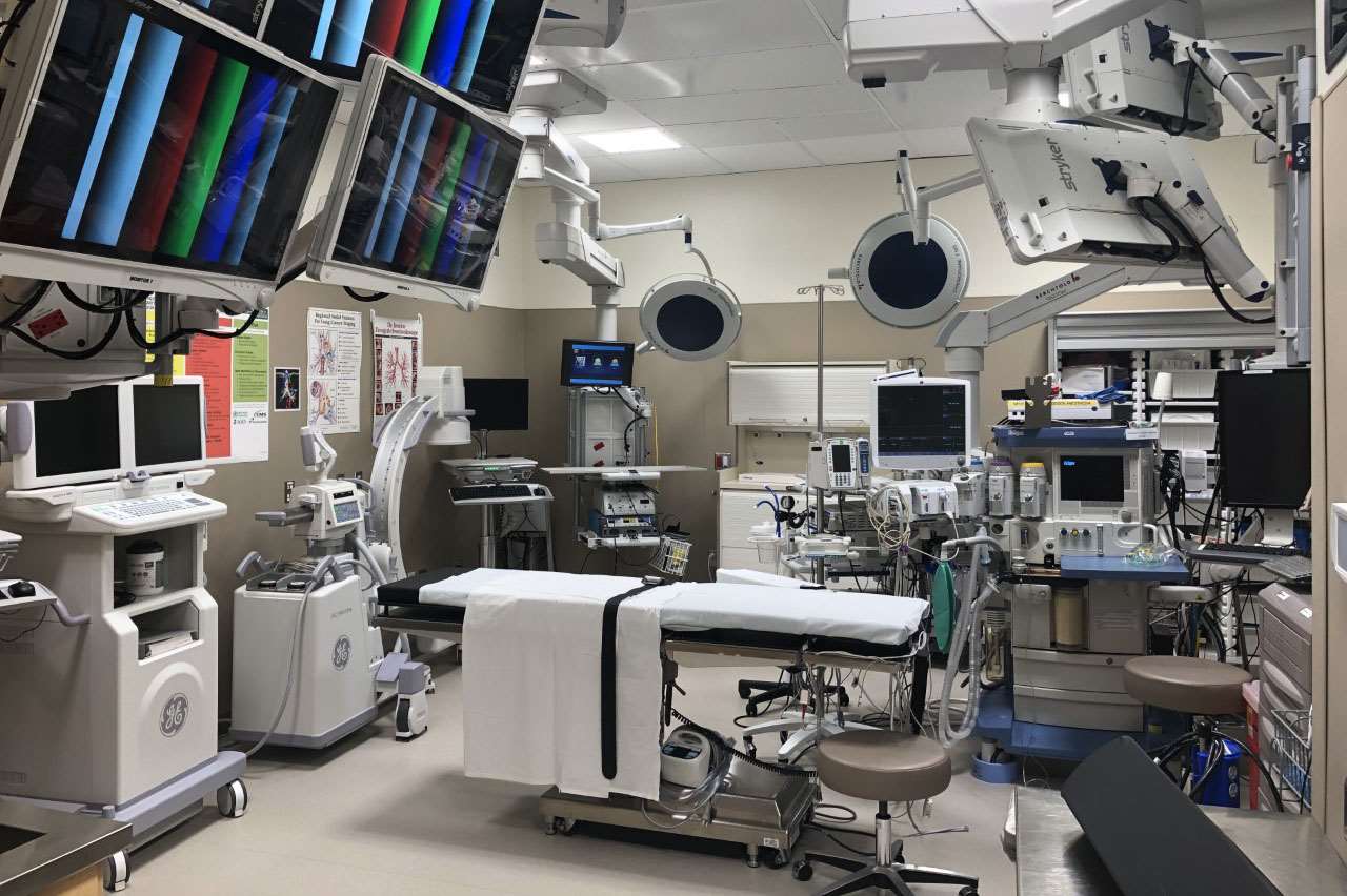 1 of 2, state-of-the-art bronchoscopy suites