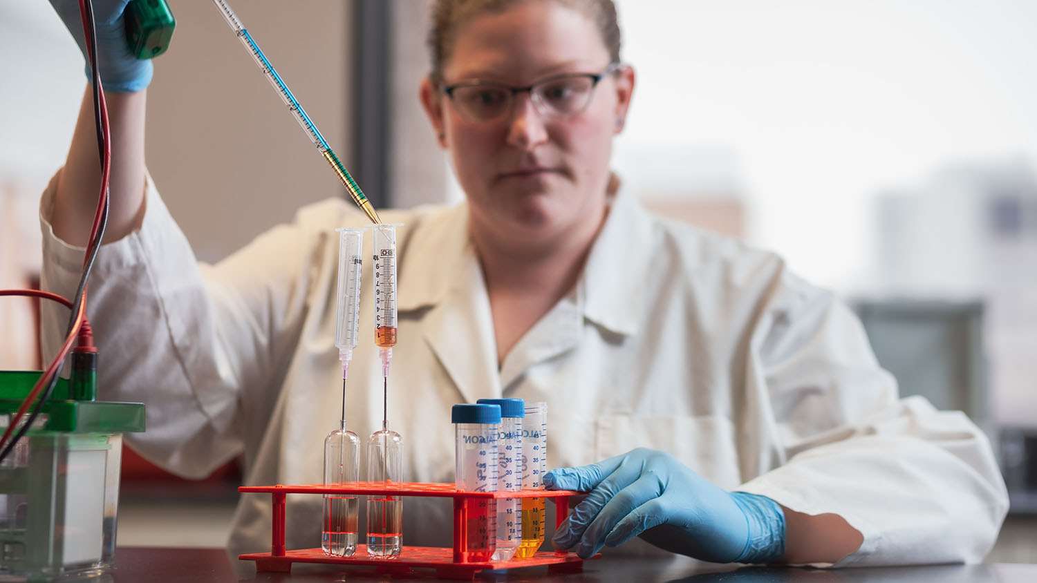 OGTL Female Researcher with Vile_Intro Component