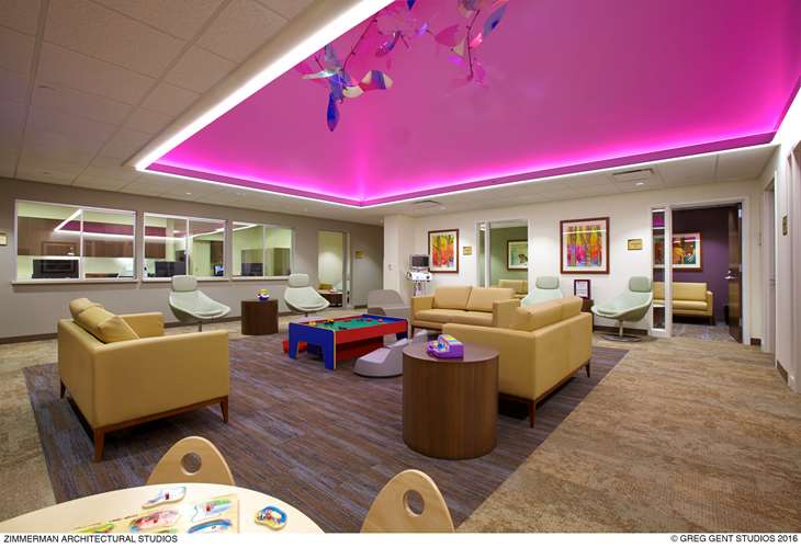 26-CAC LOUNGE 200dpi