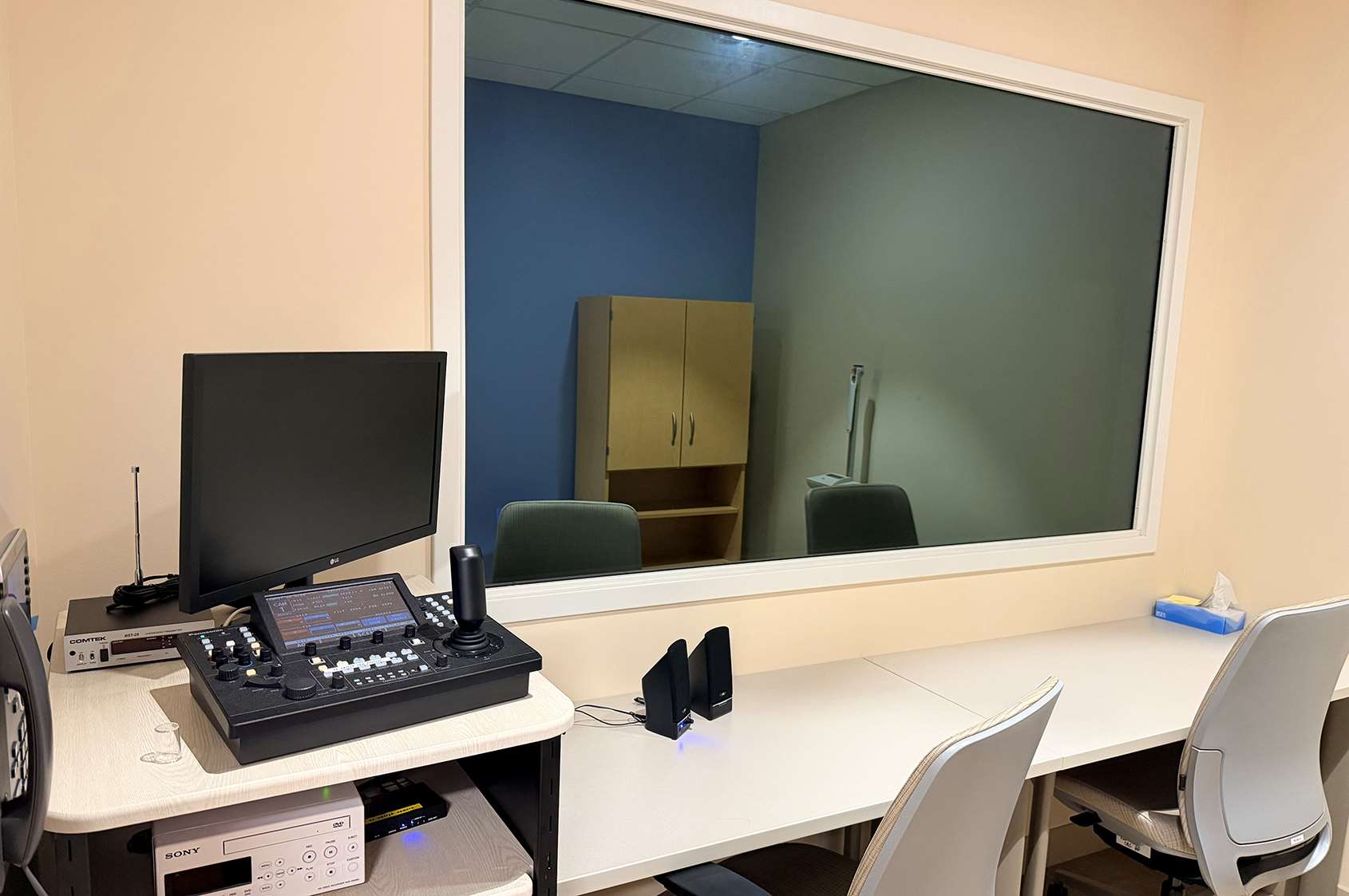 Seventh floor observation room