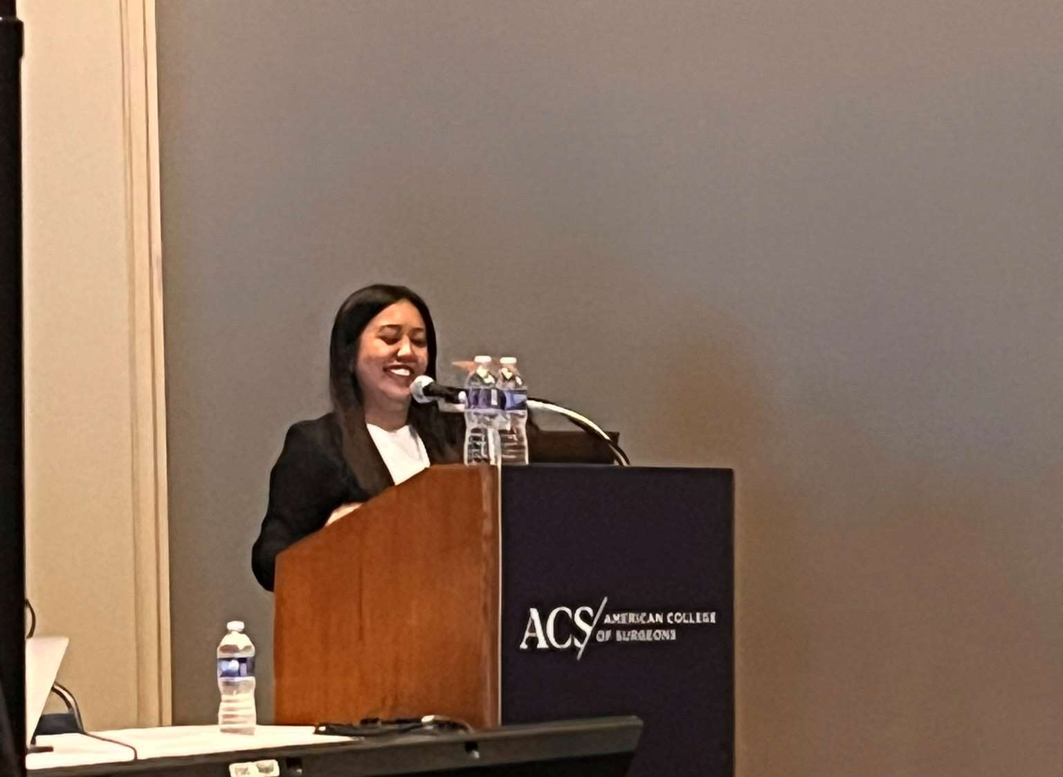 MCW Medical Student, Josette Medicielo, presenting at the 2025 American College of Surgeons Clinical Congress Meeting in Chicago, IL