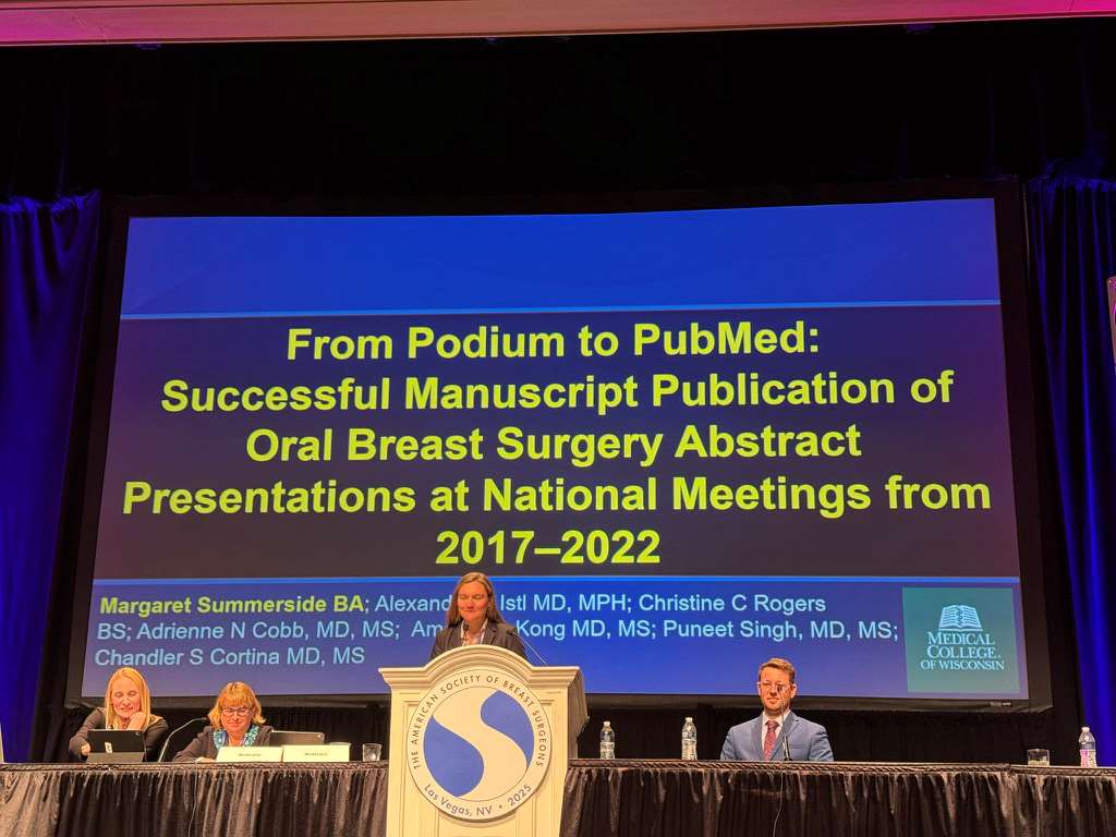 Margaret Summerside presenting at the 2025 American Society of Breast Surgeons Meeting