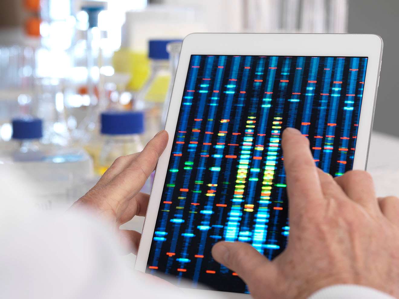 Data sequencing full color hands tablet